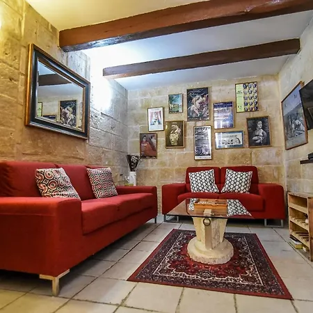 Centre - 1 Bedroom Historic Townhouse Valletta