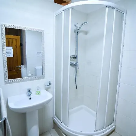 Centre - 1 Bedroom Historic Townhouse *